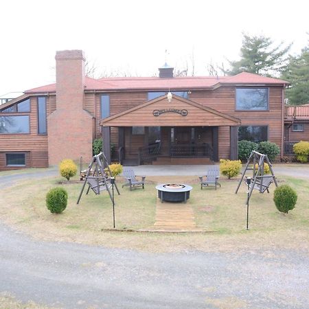 رونوك Bent Mountain Lodge المظهر الخارجي الصورة